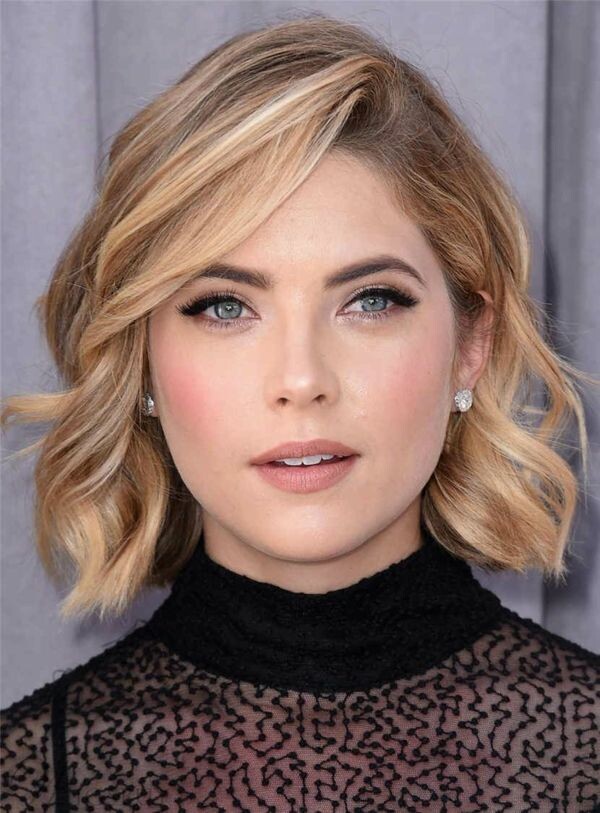 Ondulations mariage carré court