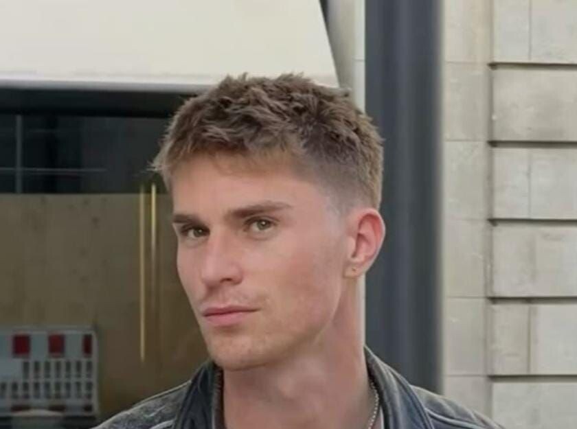 Coupe courte homme texturée