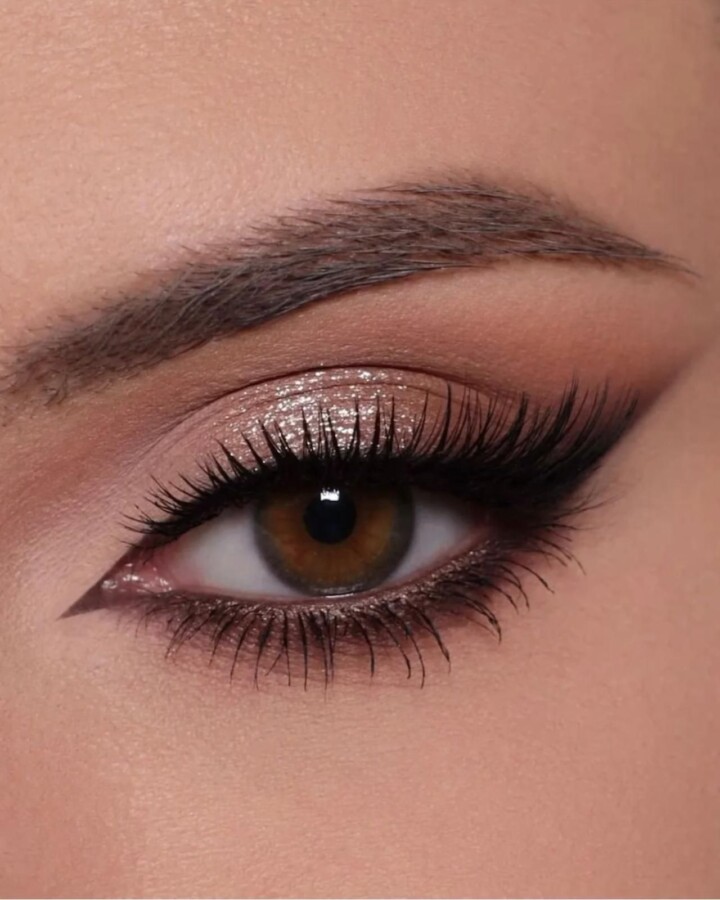 produits essentiels maquillage yeux